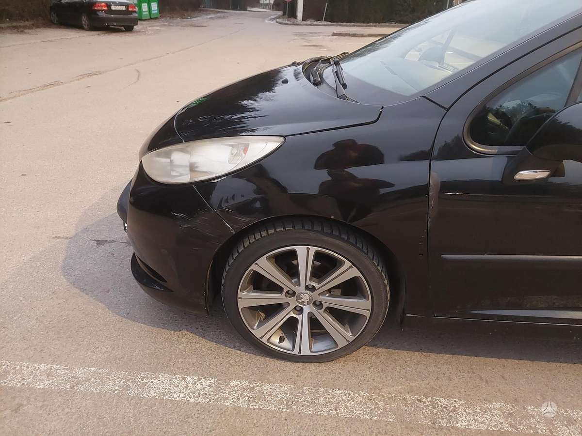 Peugeot 207 - 5