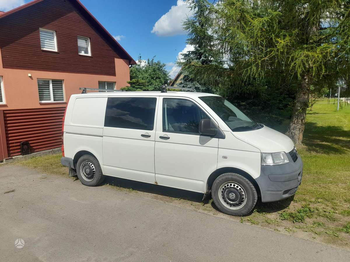 Volkswagen Transporter - 2