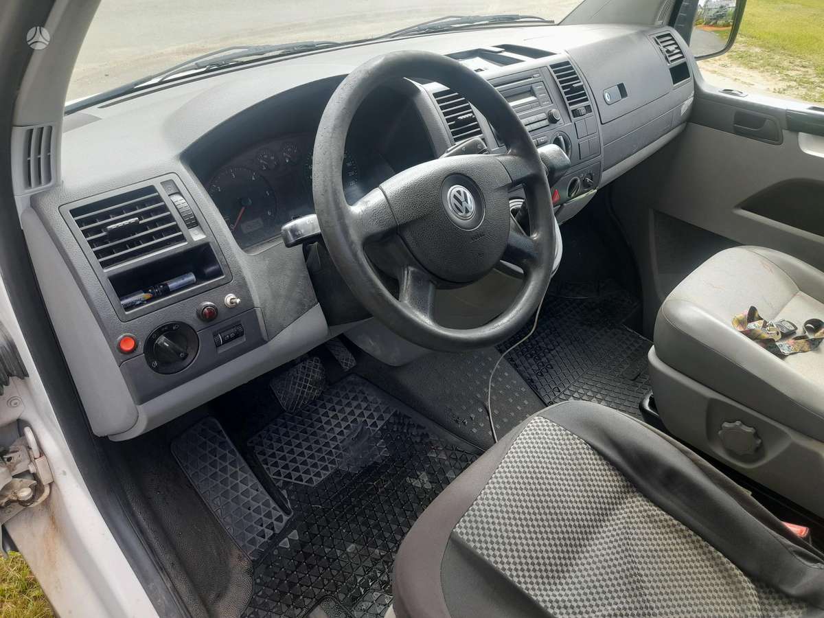 Volkswagen Transporter - 5