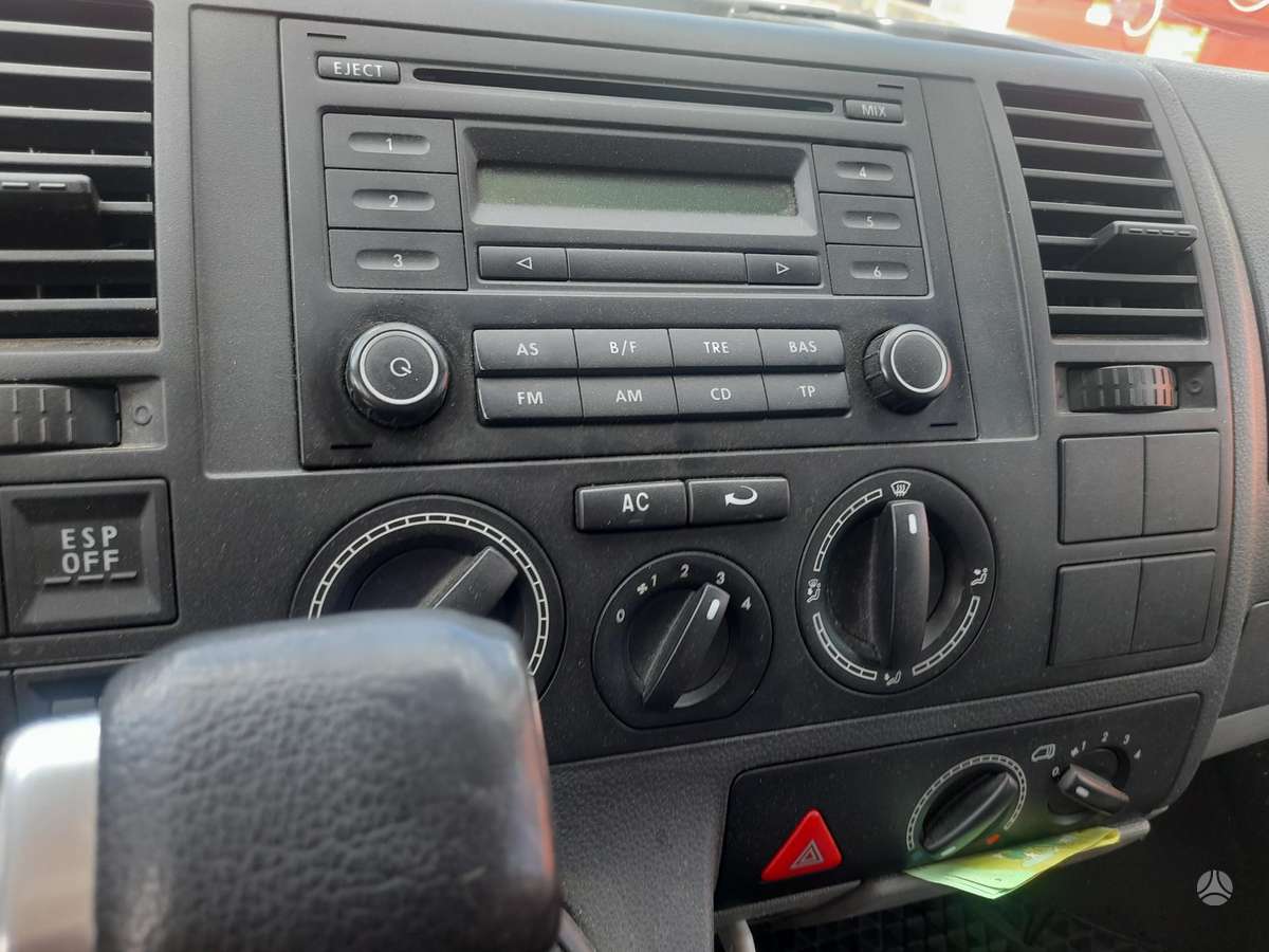 Volkswagen Transporter - 7
