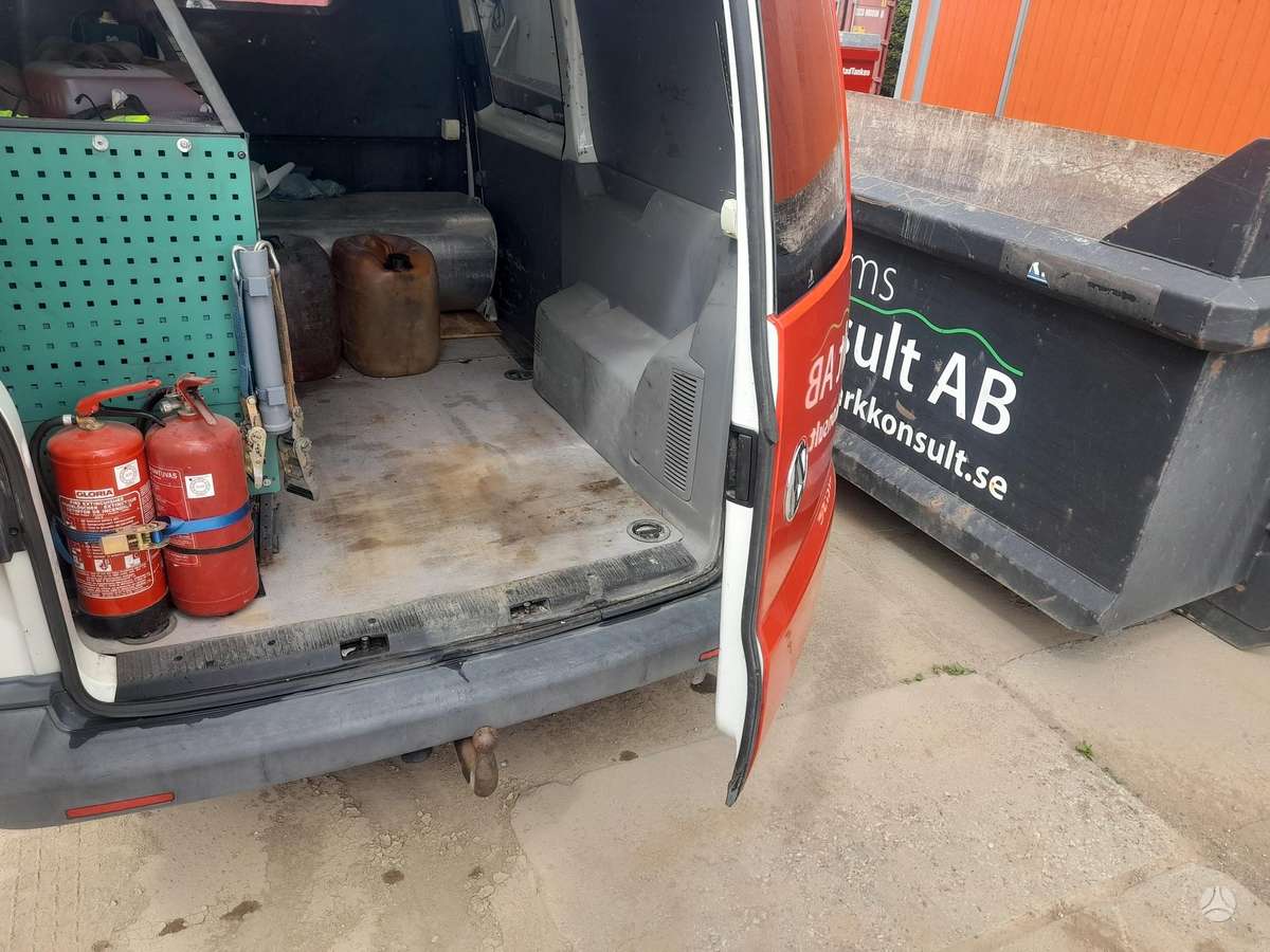 Volkswagen Transporter - 11