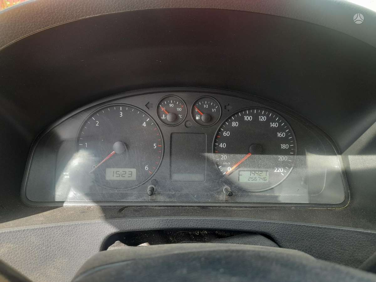 Volkswagen Transporter - 12