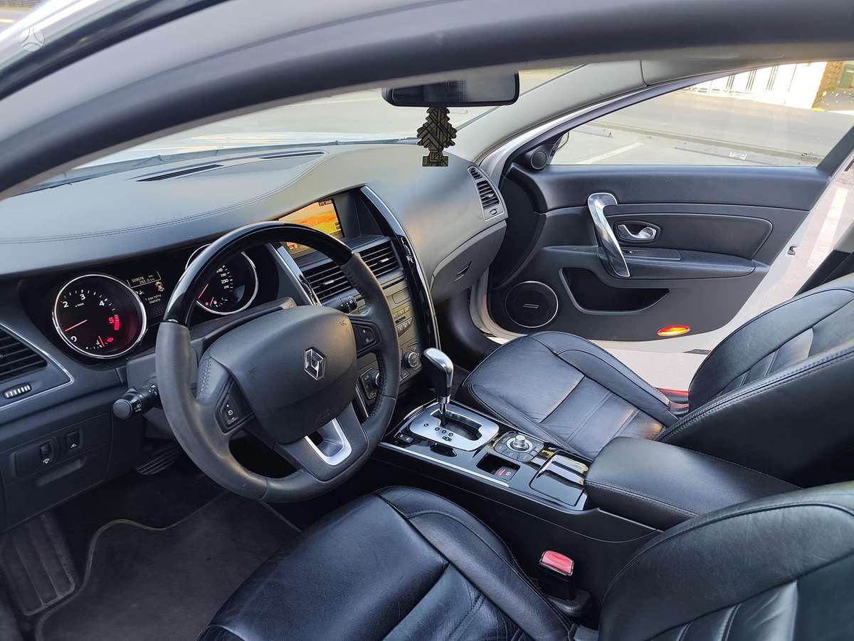 Renault Latitude, 3.0 l., Седан