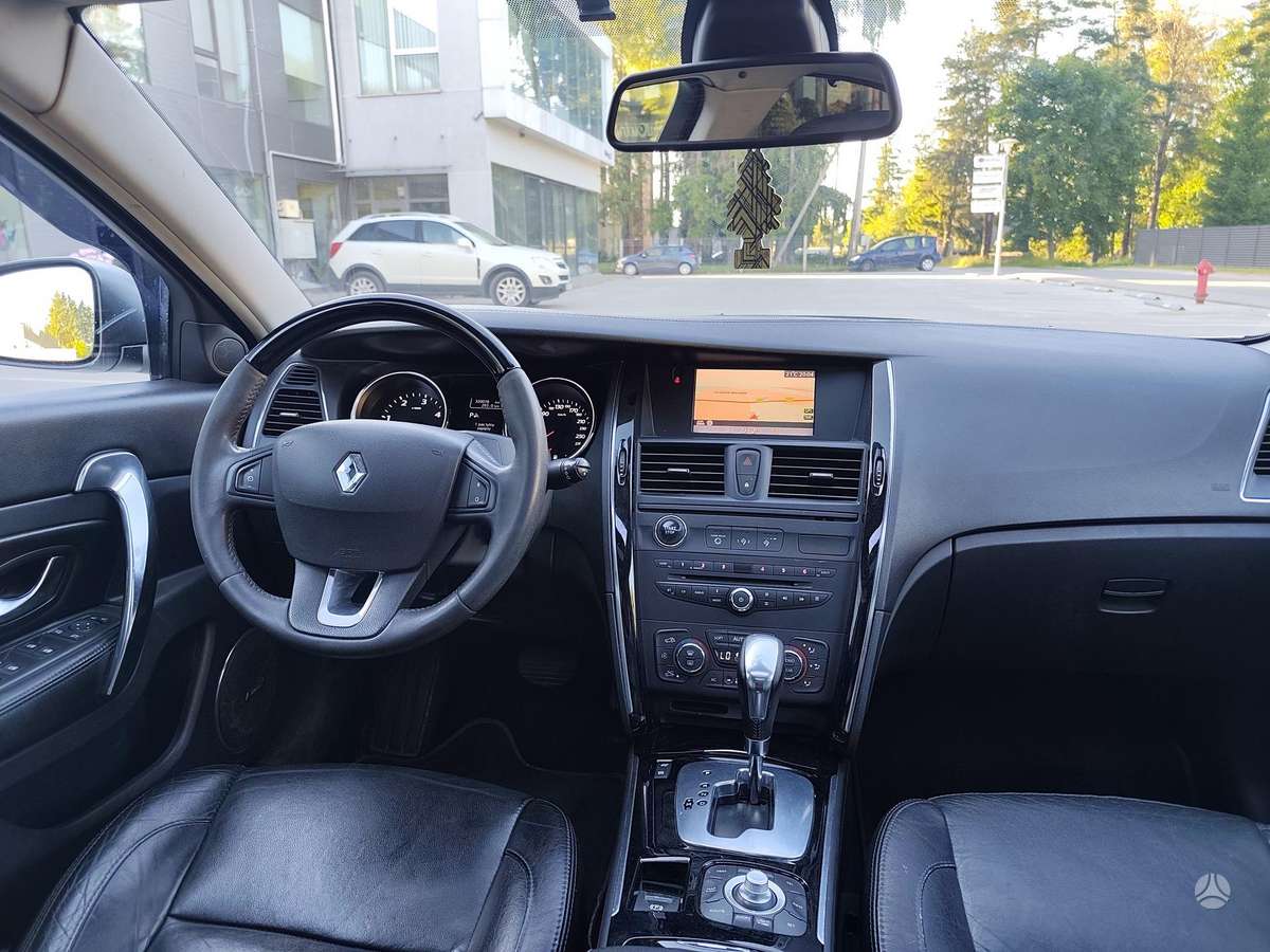Renault Latitude, 3.0 l., Седан