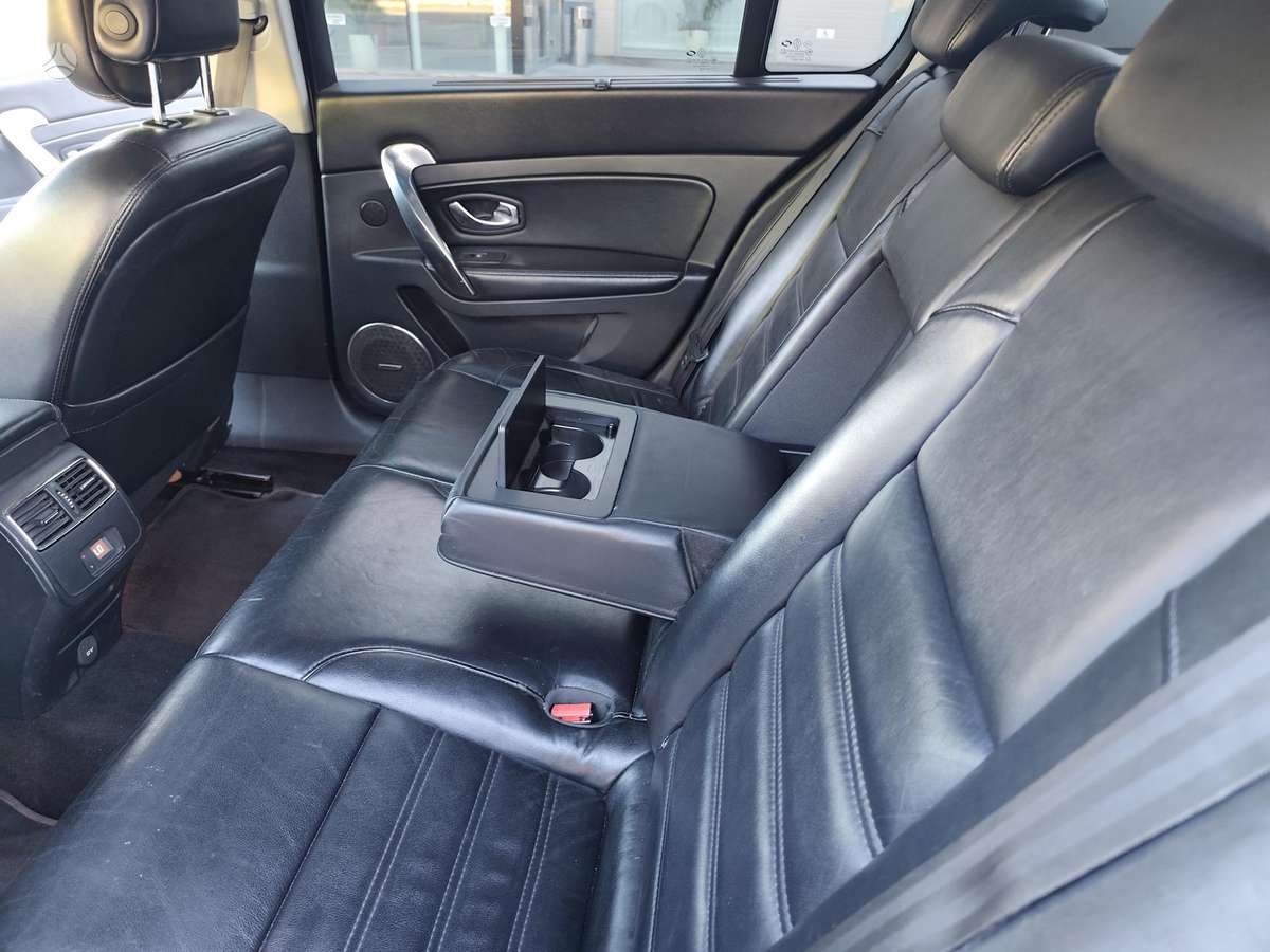 Renault Latitude, 3.0 l., Седан
