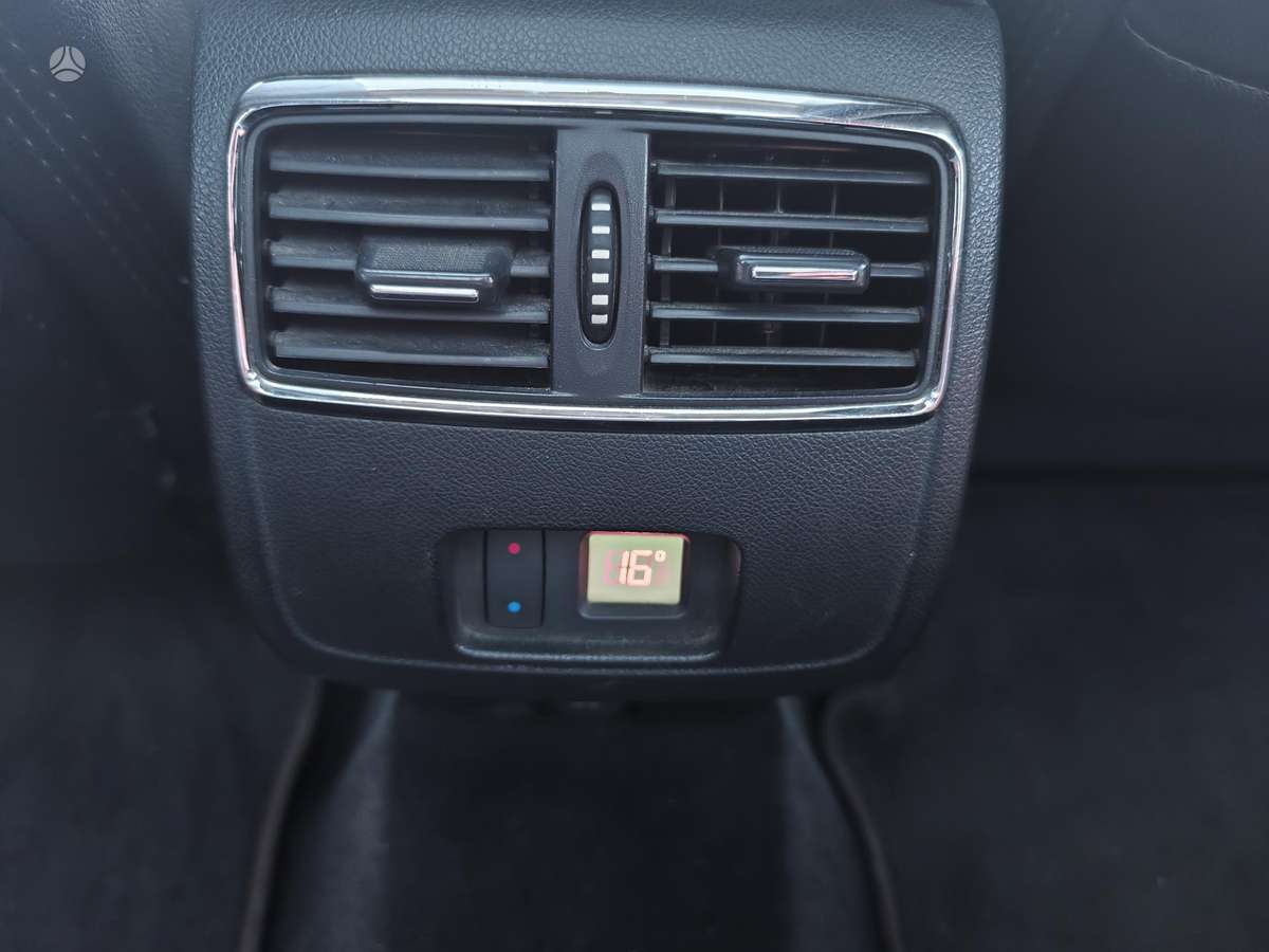 Renault Latitude, 3.0 l., Седан