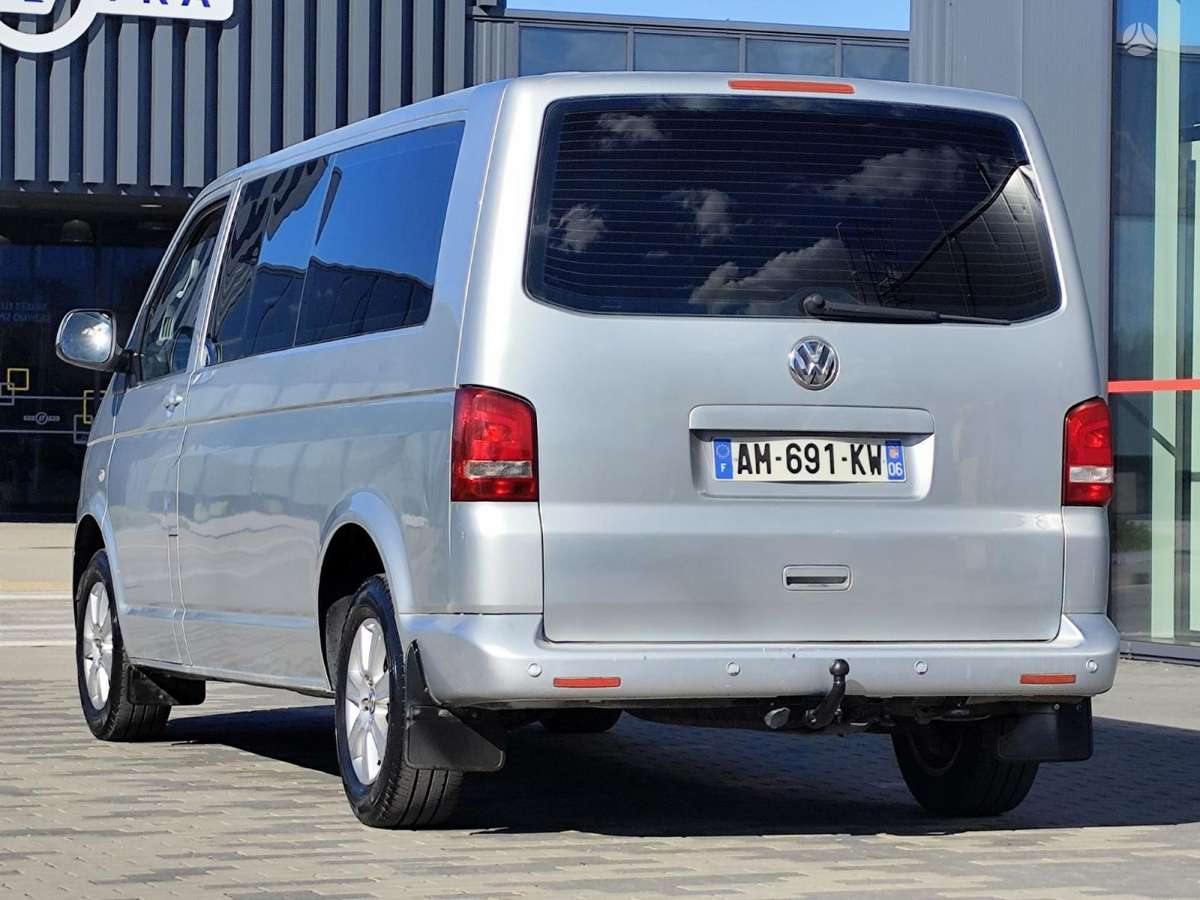 Volkswagen Caravelle - 5