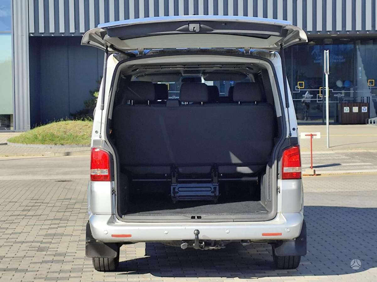 Volkswagen Caravelle - 7