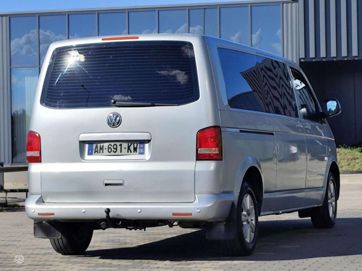 Volkswagen Caravelle - 8