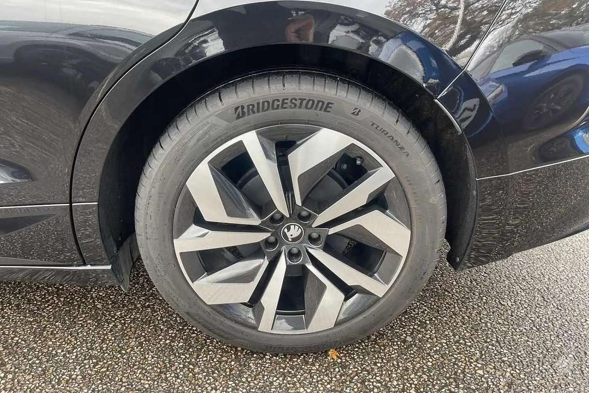 Skoda Enyaq Dalimis enyaq