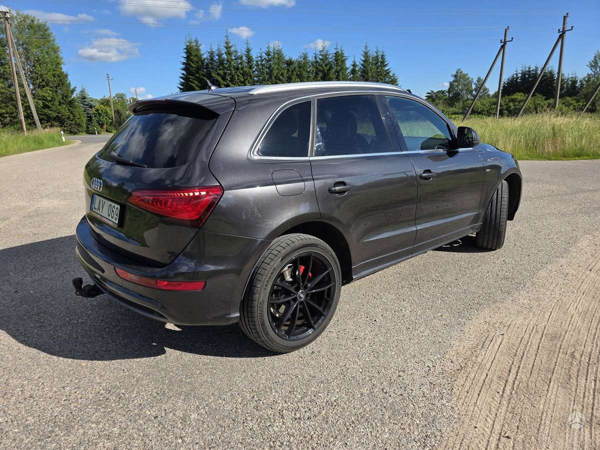 Audi Q5, 2.0 l., Внедорожник / Кроссовер