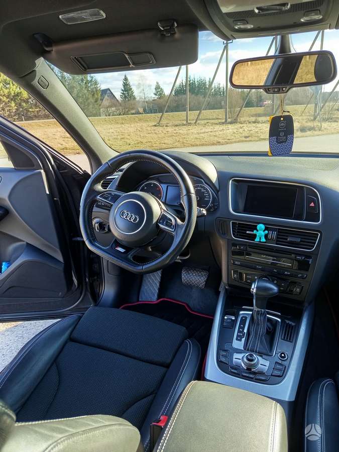 Audi Q5, 2.0 l., Внедорожник / Кроссовер
