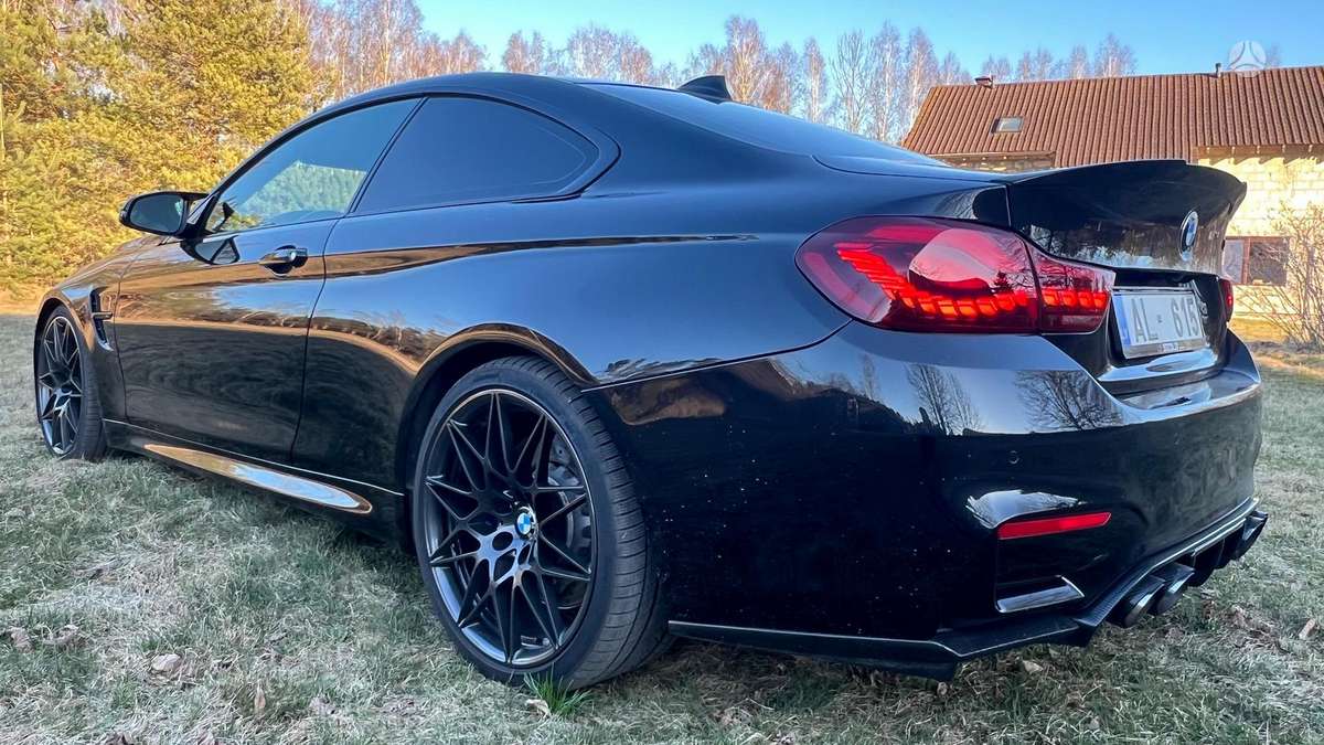 BMW M4, 3.0 l., coupe
