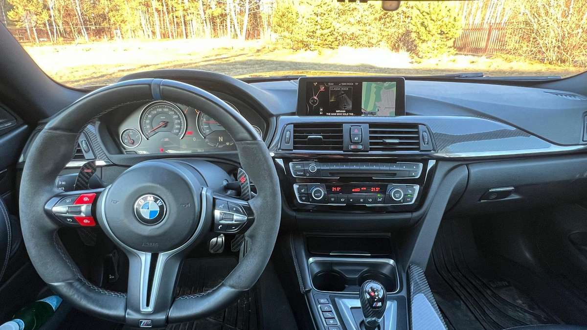 BMW M4, 3.0 l., coupe