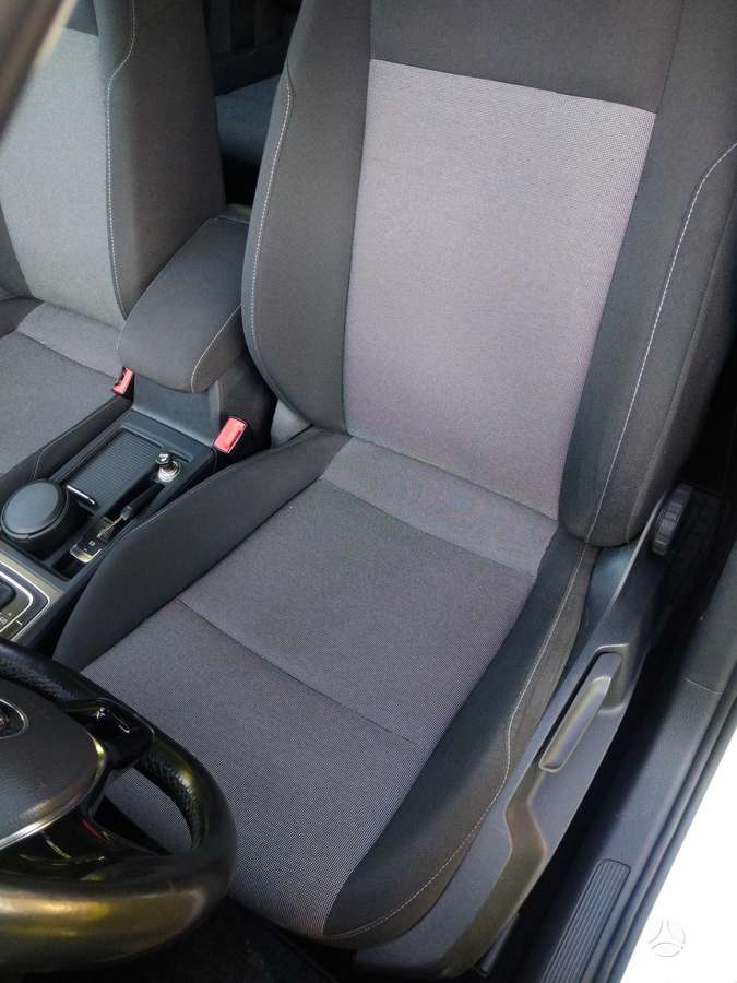 Volkswagen Golf - 7