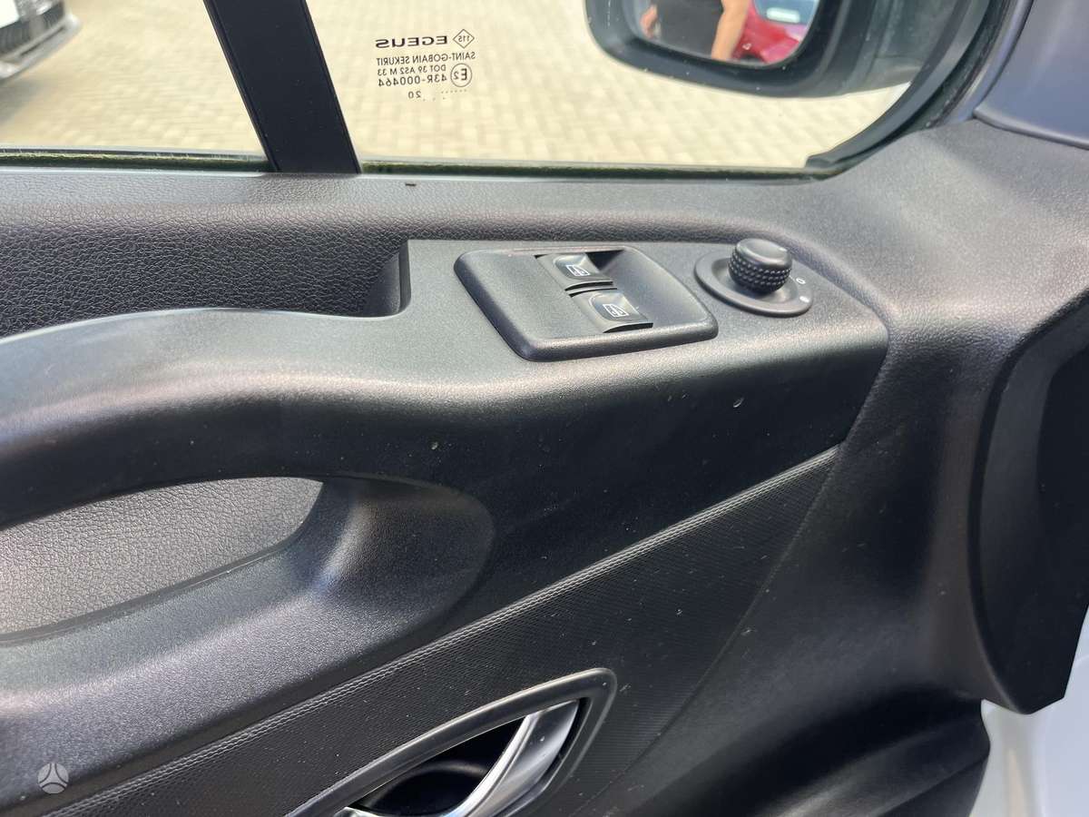Renault Trafic, 2.0 l., Минивэн