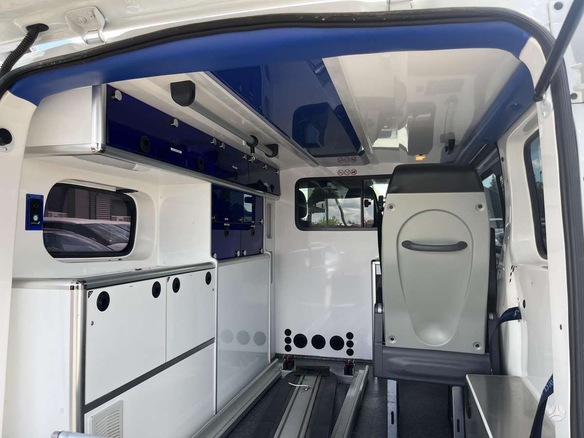Renault Trafic, 2.0 l., Минивэн