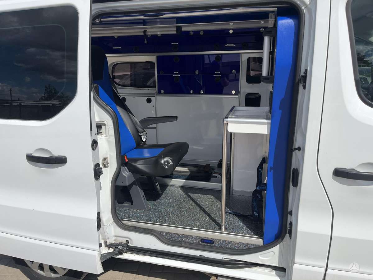 Renault Trafic, 2.0 l., Минивэн