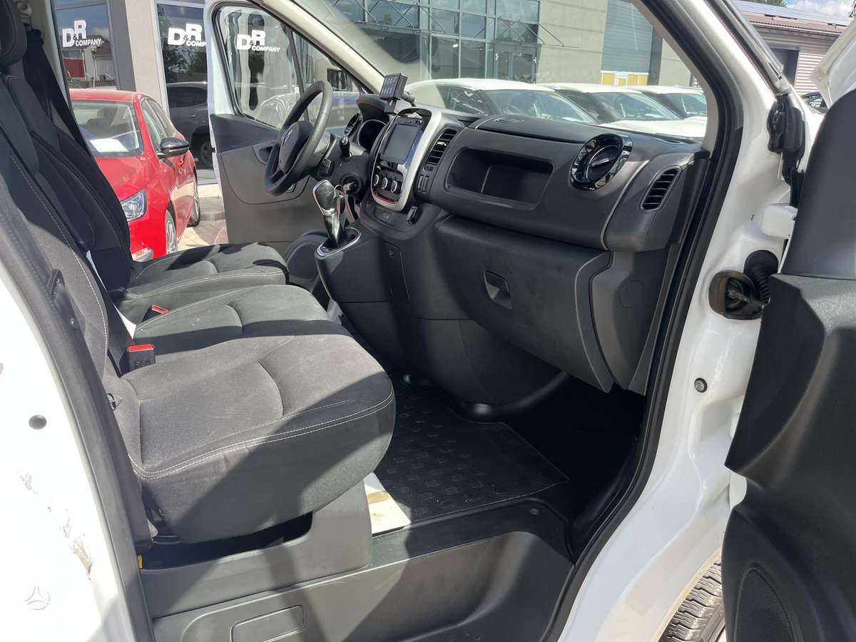 Renault Trafic, 2.0 l., Минивэн