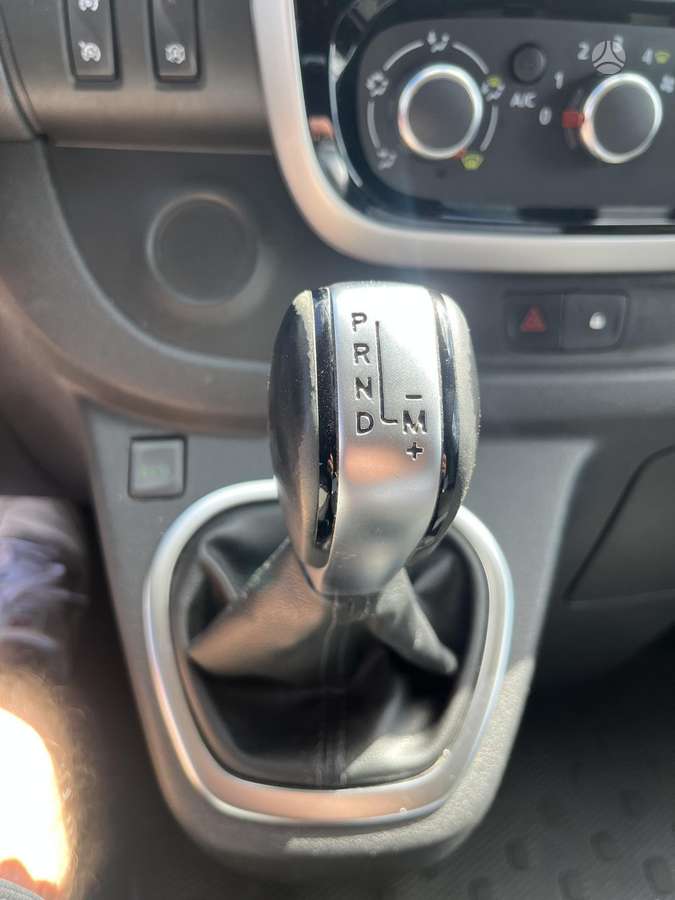 Renault Trafic, 2.0 l., Минивэн