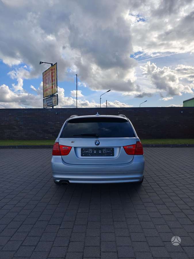 BMW 320, 2.0 l., universalas