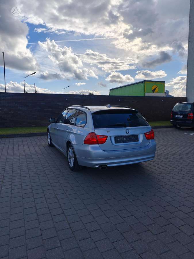 BMW 320, 2.0 l., wagon