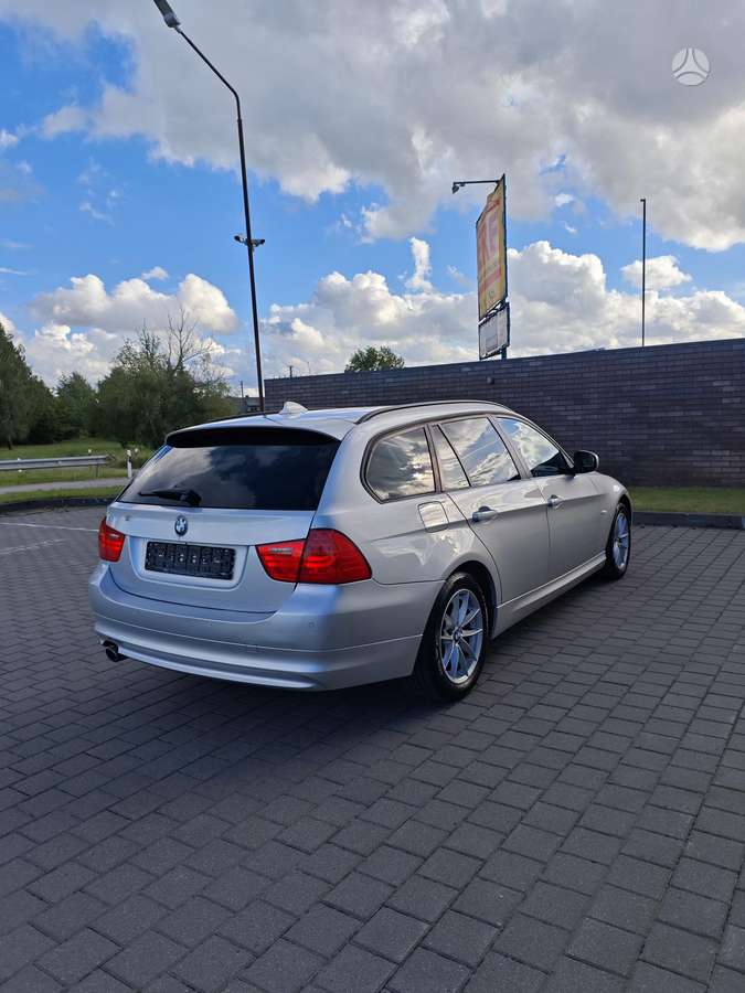 BMW 320, 2.0 l., wagon
