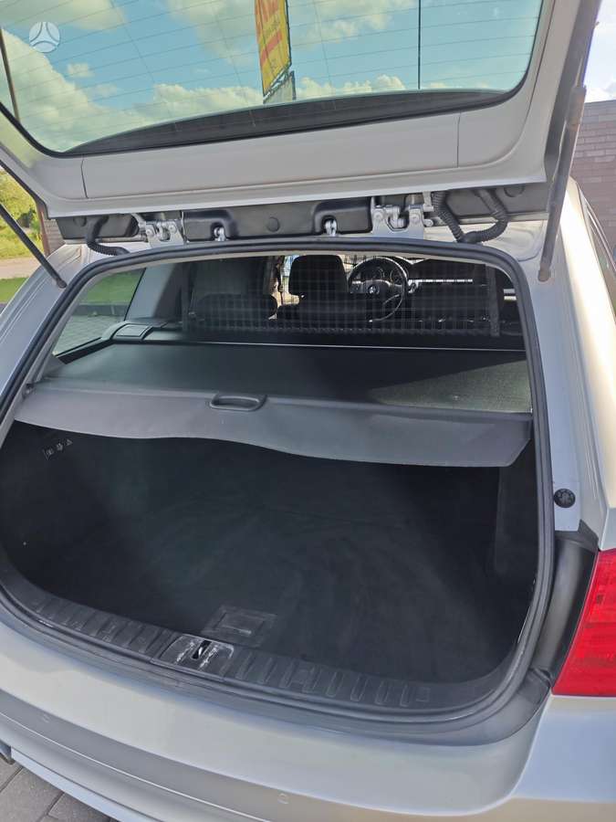 BMW 320, 2.0 l., wagon