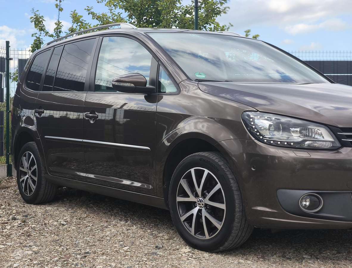 Volkswagen Touran - 3