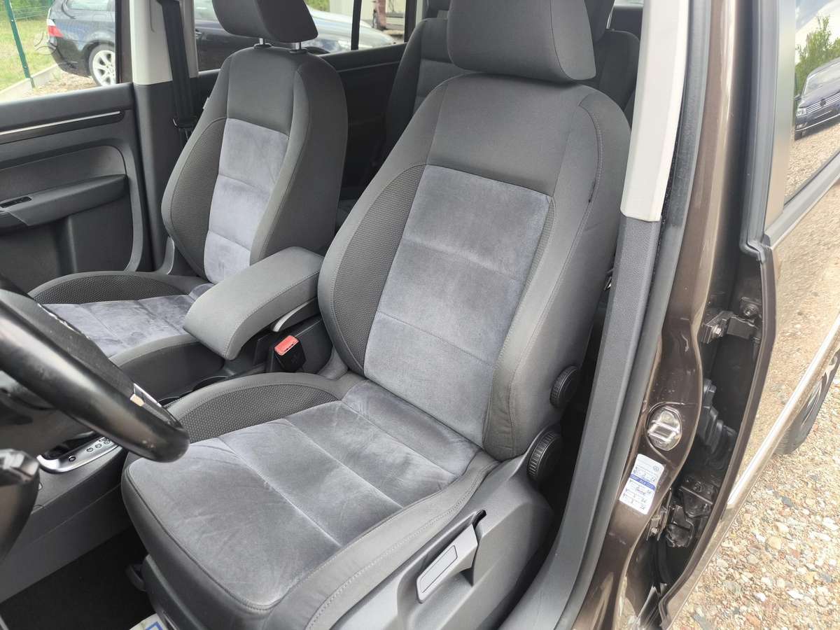 Volkswagen Touran - 8