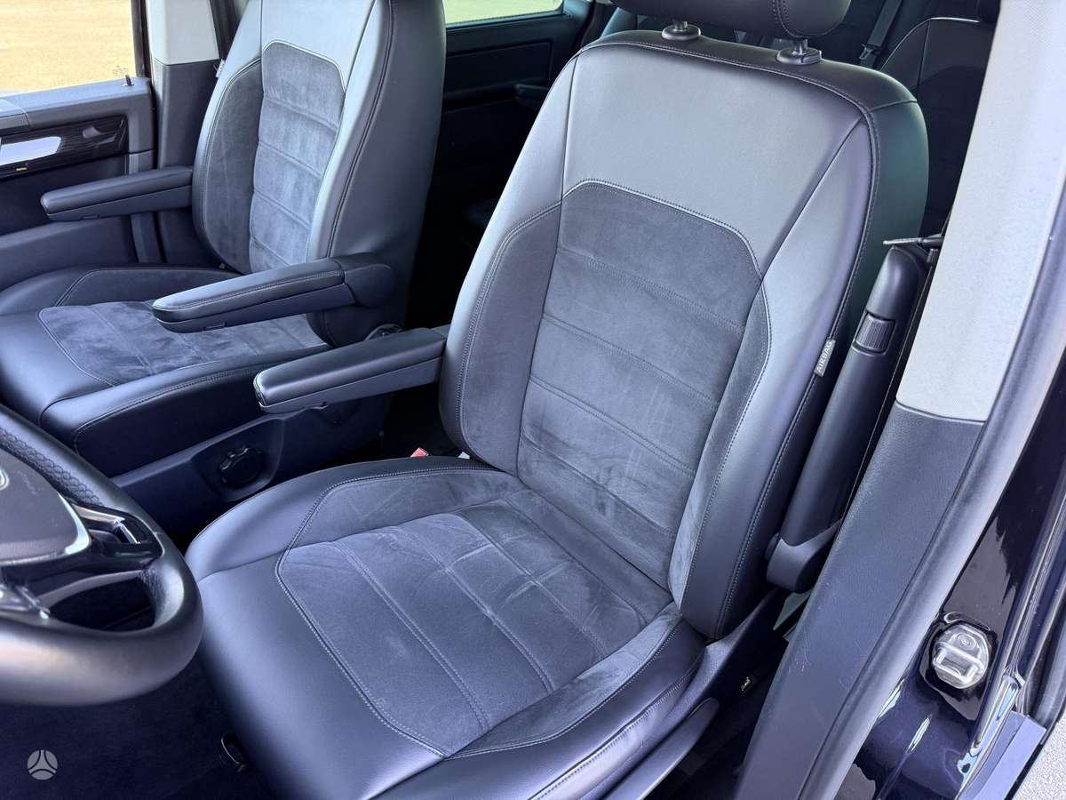 Volkswagen Multivan, 2.0 l., Минивэн