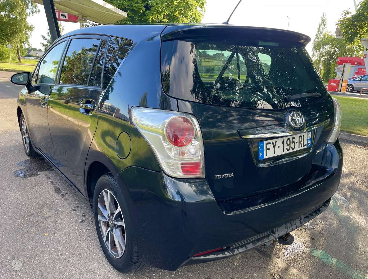 Toyota Verso - 4