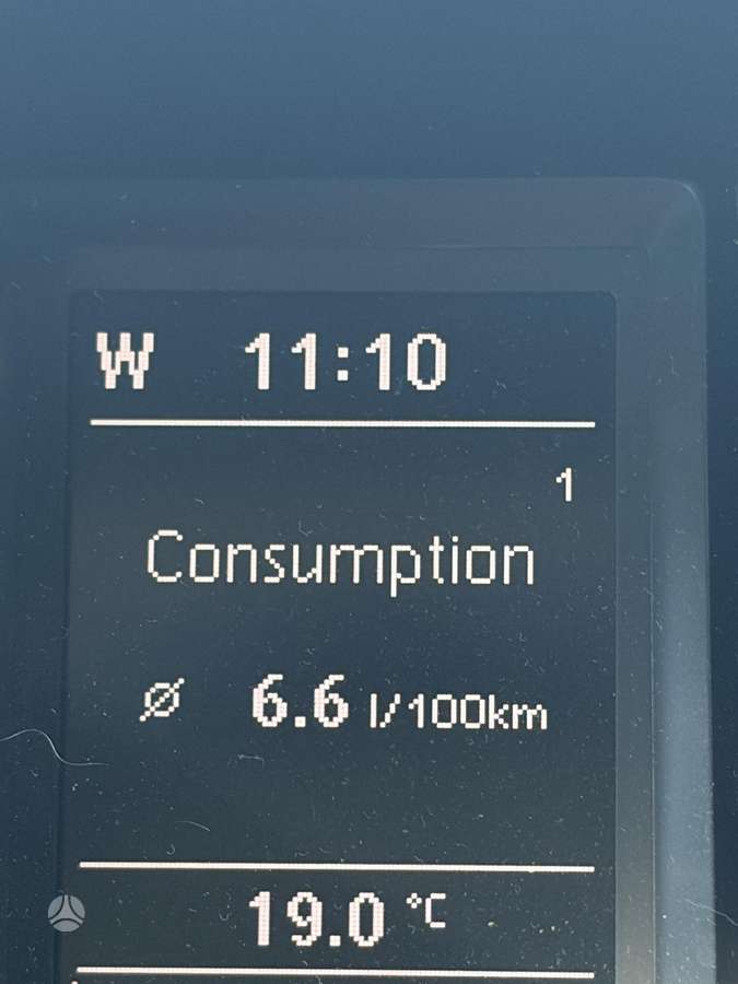 Volkswagen Passat - 11
