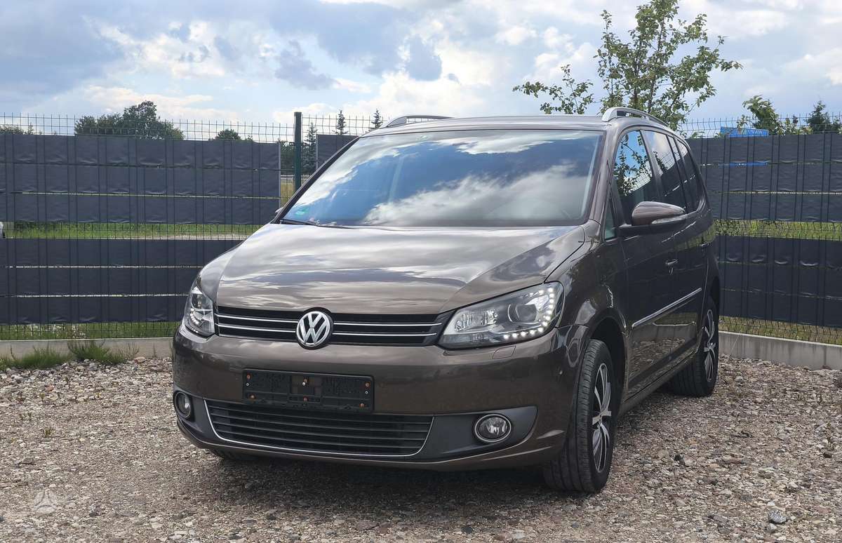 Volkswagen Touran - 1