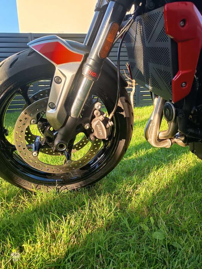 Triumph Trident 660cc, street / классические