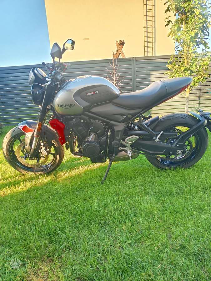 Triumph Trident 660cc, street / klasikiniai