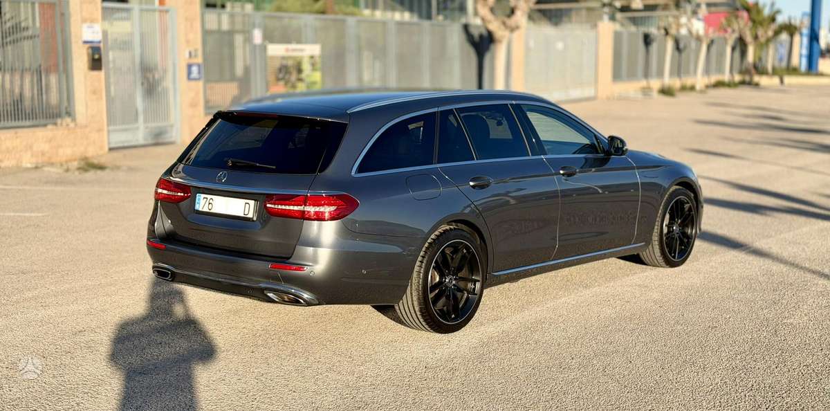 Mercedes-Benz E400, 3.5 l., Универсал