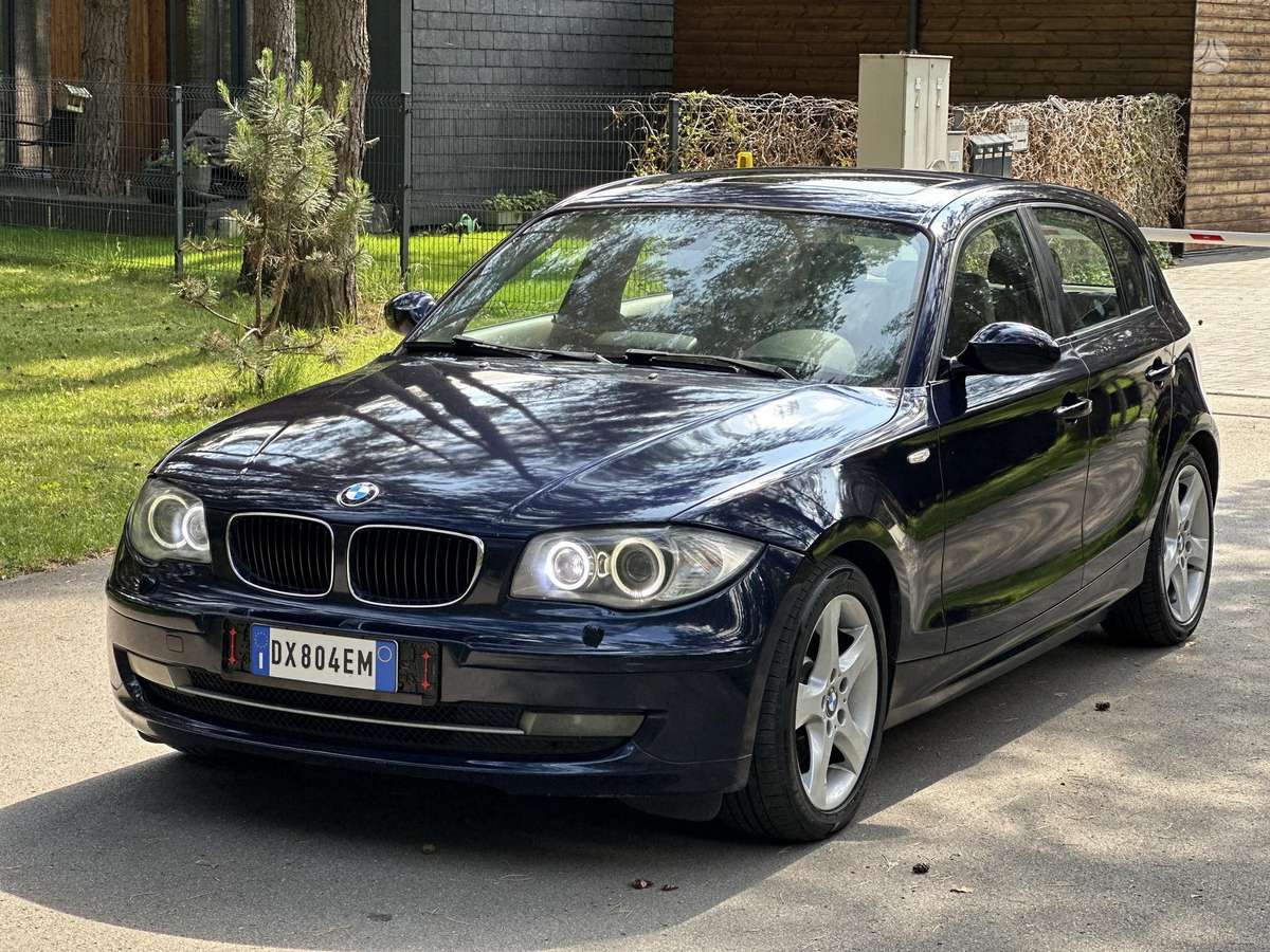 BMW 123, 2.0 l., hatchback