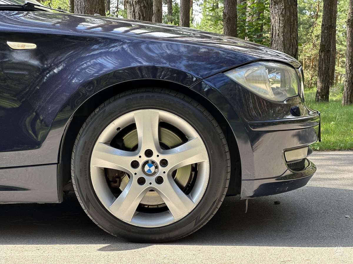 BMW 123, 2.0 l., hatchback