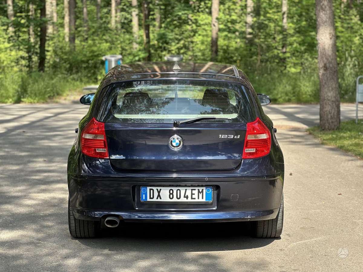 BMW 123, 2.0 l., hatchback
