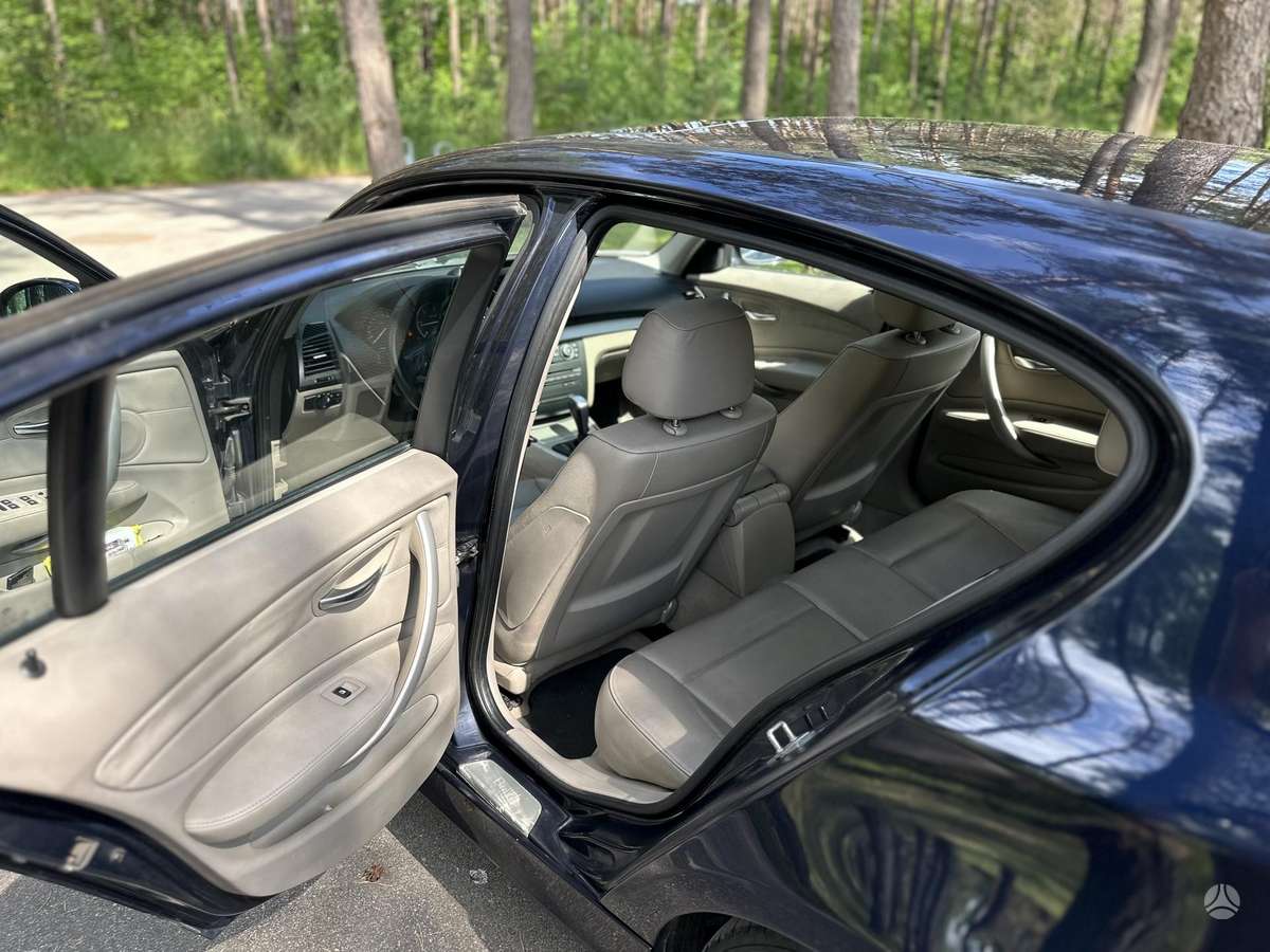 BMW 123, 2.0 l., hatchback