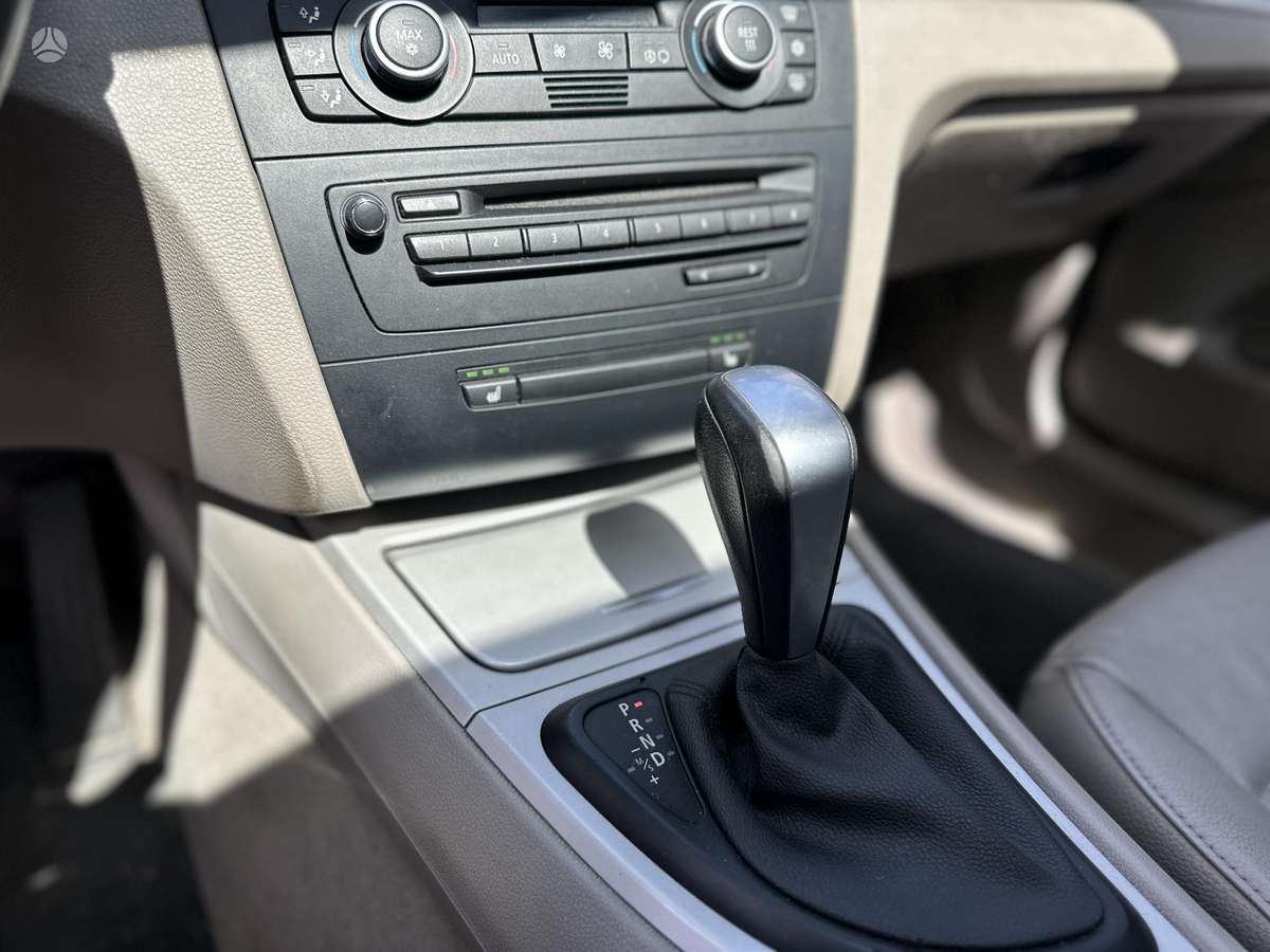BMW 123, 2.0 l., hatchback