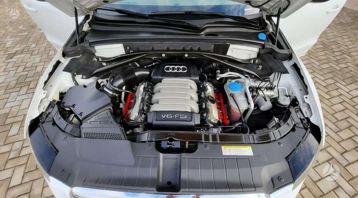 Audi Q5, 3.2 l., Внедорожник / Кроссовер