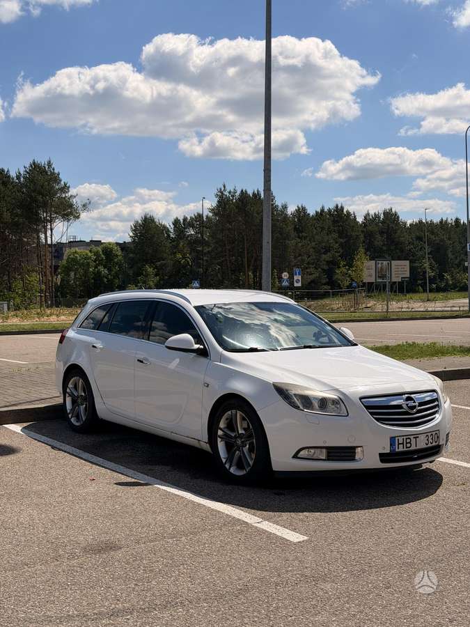 Opel Insignia, 2.0 l., wagon