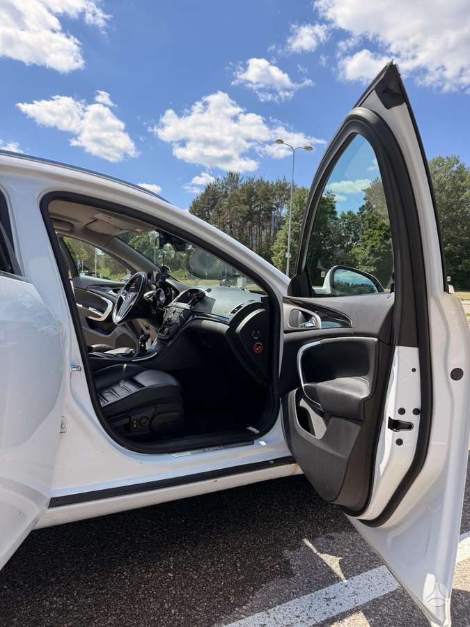 Opel Insignia, 2.0 l., Универсал