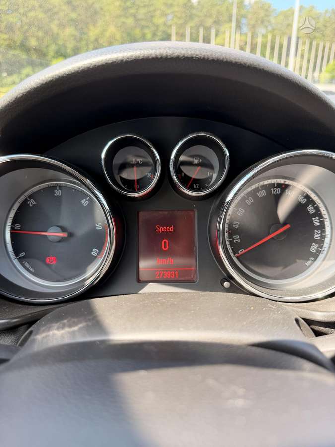 Opel Insignia, 2.0 l., wagon