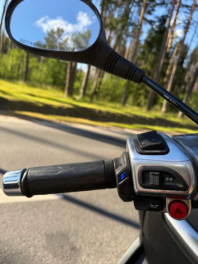 Piaggio MP3 500cc, trikes