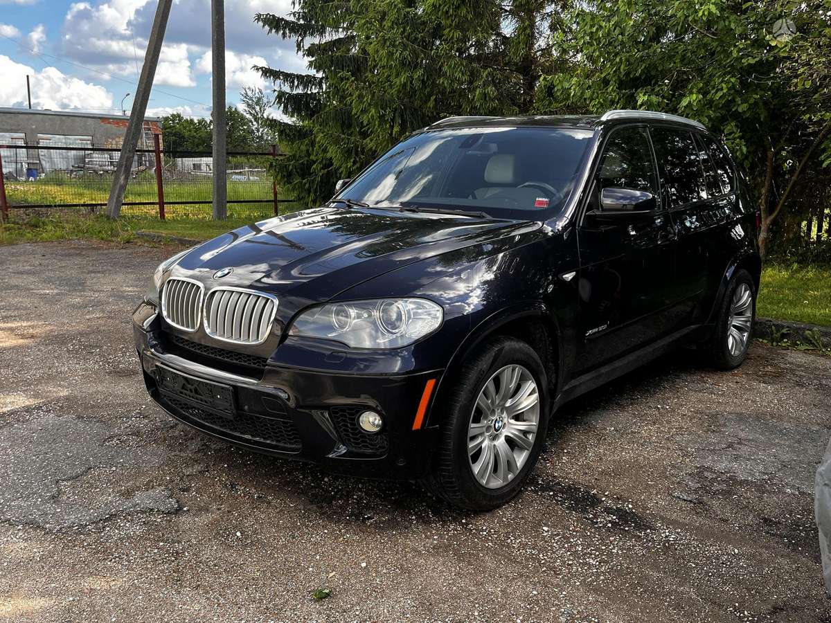 BMW X5, 4.4 l., off-road / crossover