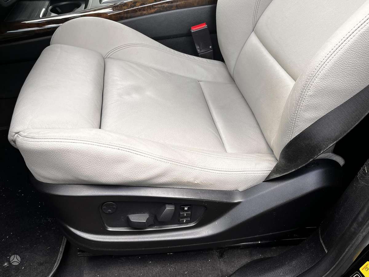 BMW X5, 4.4 l., off-road / crossover