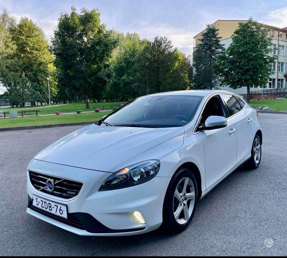 Volvo V40 - 1